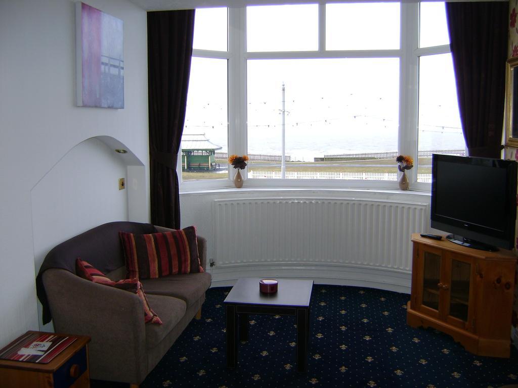 Athenry Guest House Blackpool Exterior photo