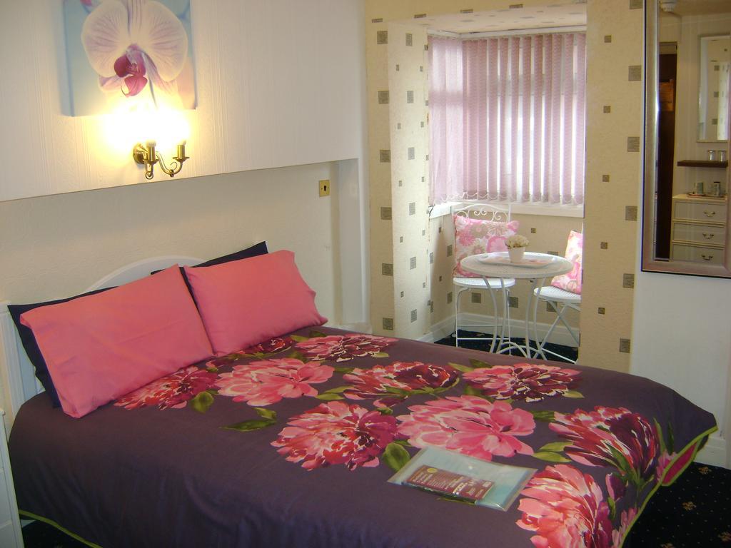 Athenry Guest House Blackpool Exterior photo